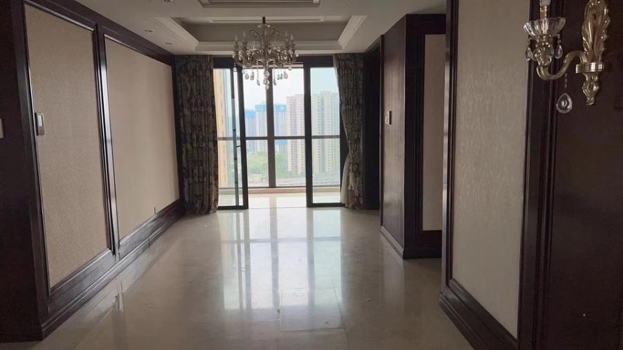 運(yùn)達(dá)中央廣場法拍房4棟2304號