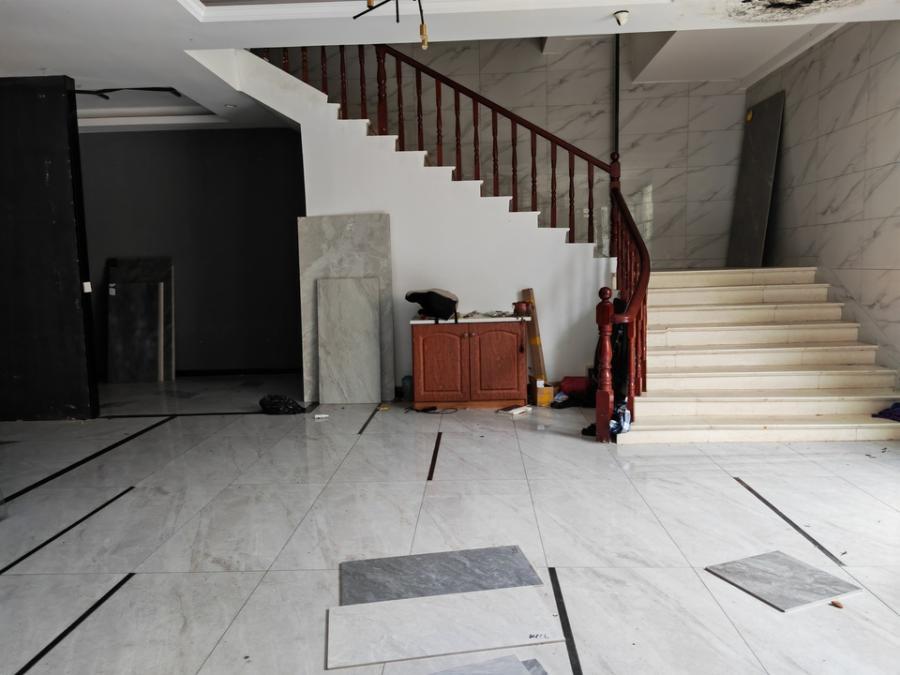 湖南高星物流園（高星物流園市場交易區(qū)）法拍房二期3-12#棟120、121、122、123室