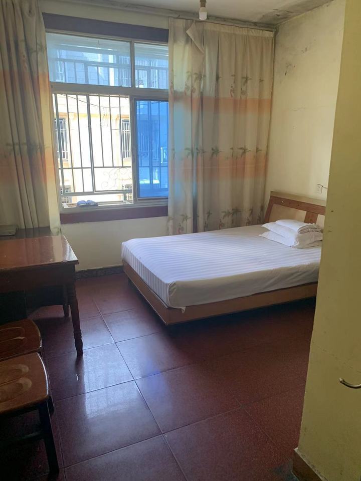 星沙鎮(zhèn)三產(chǎn)業(yè)街法拍房6片6組合3、4號(hào)101、201、301房