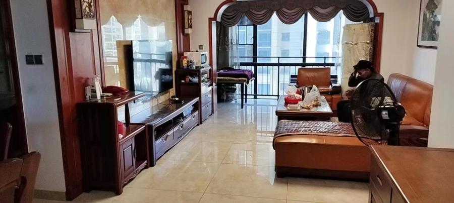 天下一家華府法拍房2棟706號(hào)房產(chǎn)及室內(nèi)所有家具、家電