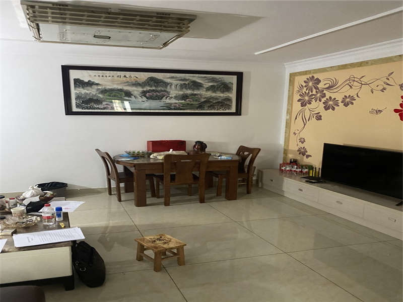 環(huán)線拆遷指揮部小區(qū)（新開鋪路176號(hào)）法拍房C棟302號(hào)