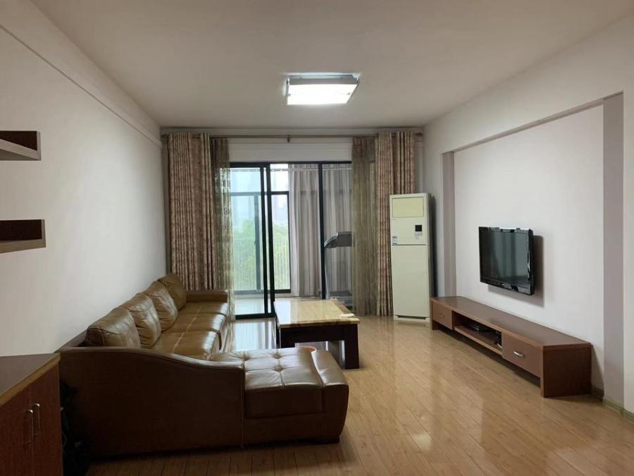 陽(yáng)光100后海（陽(yáng)光壹佰新城）法拍房1號(hào)地塊C1區(qū)1-88棟501房