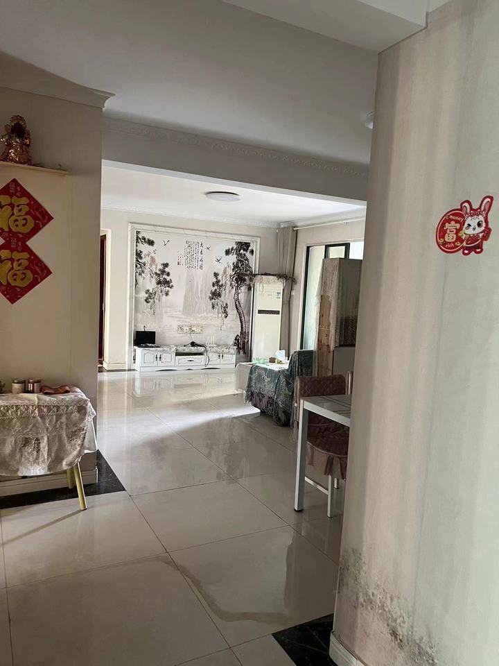 富基世紀(jì)公園法拍房52#、53#棟608室