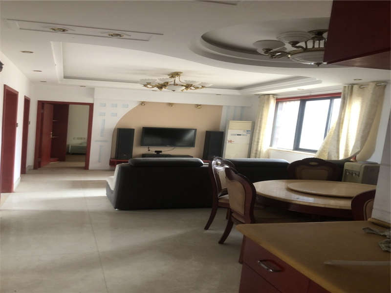 山水嘉園法拍房18、19棟1506號(hào)（包含室內(nèi)家具家電）