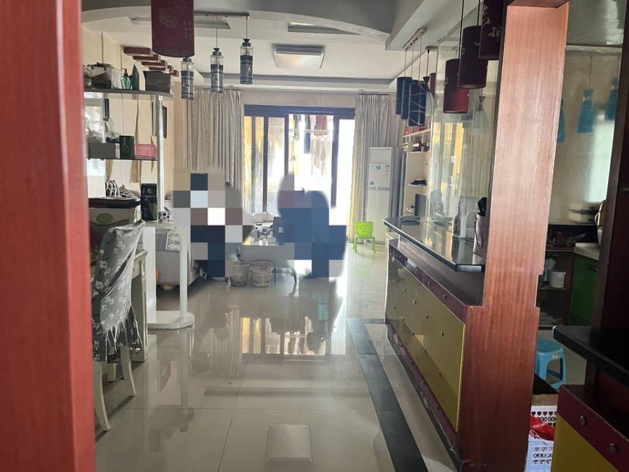 星城國(guó)際法拍房櫻花苑6棟2506室