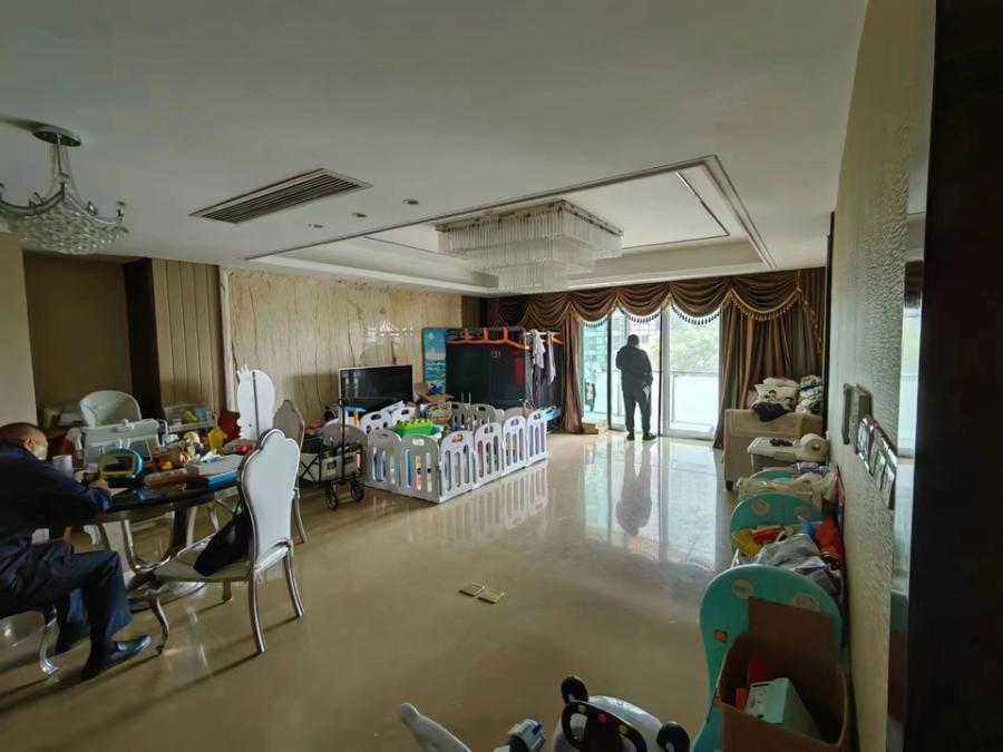 北辰定江洋（北辰時(shí)代廣場）法拍房板上部分D1-2棟506室（雙學(xué)區(qū)）