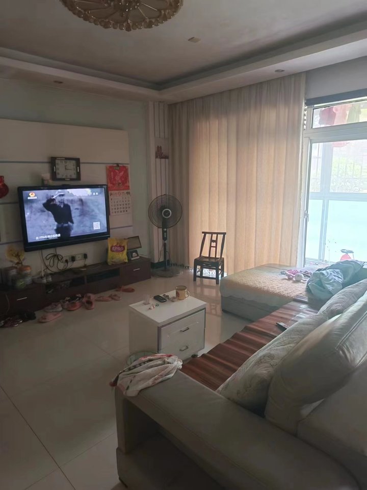 麓山潤城法拍房5棟101、103號