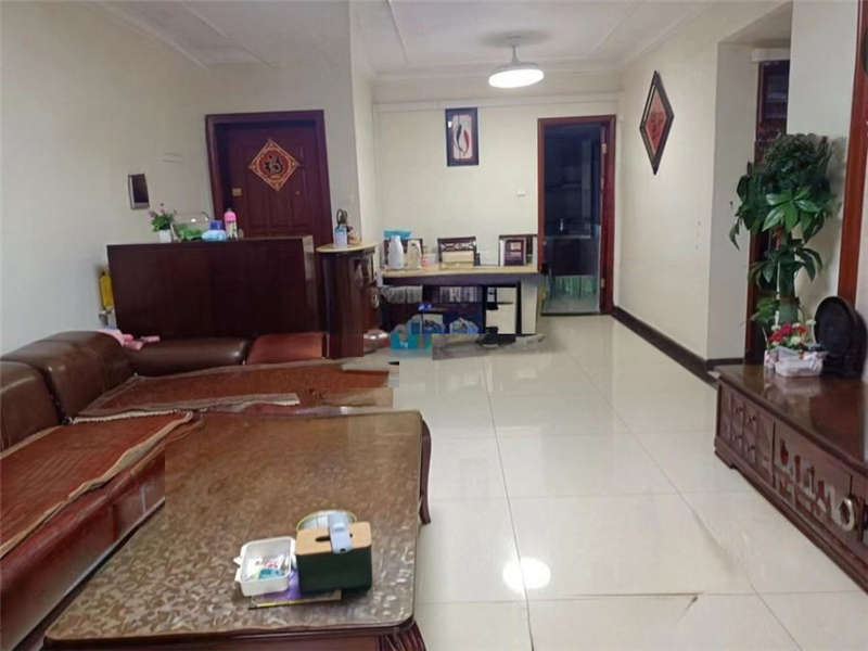 恒大城法拍房36、37棟704號(hào)