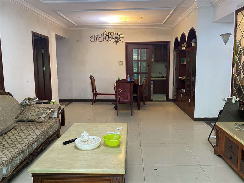 恒大名都法拍房20、21、22棟505室