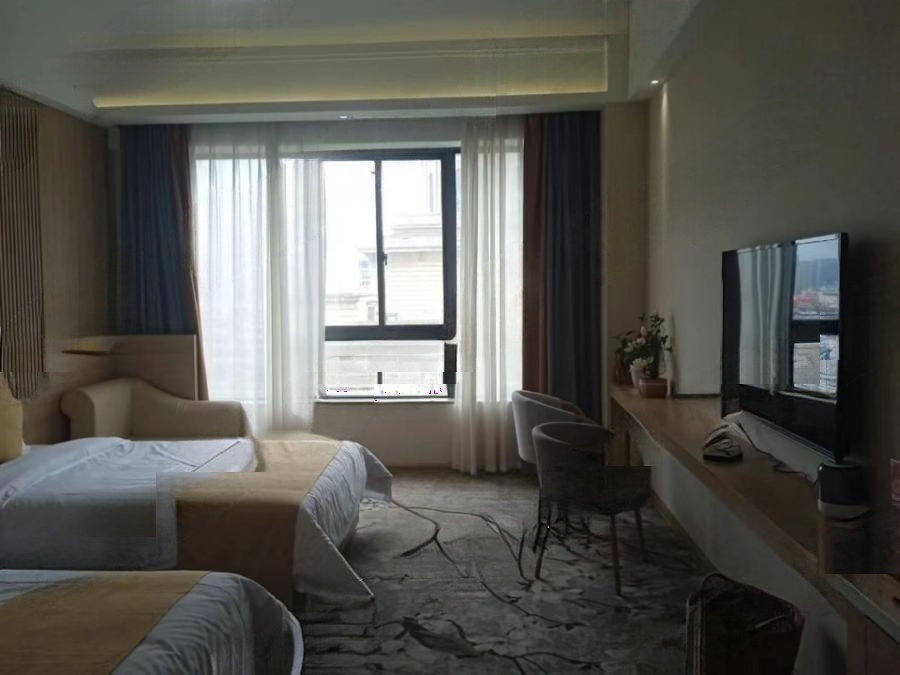 湖南華?。ɑ鹧骈_發(fā)區(qū)二片）法拍房1棟714號(hào)