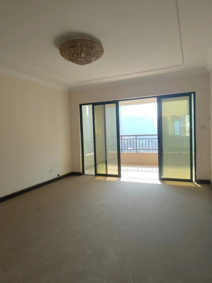 富基世紀(jì)公園法拍房17、18棟1102室