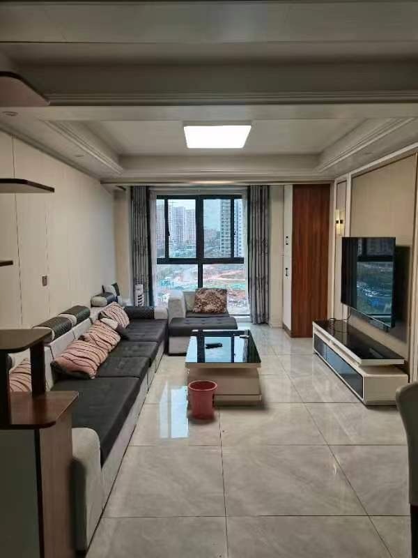 創(chuàng)世紀(jì)廣場法拍房3-4棟2單元1007號(hào)及屋內(nèi)家具家電