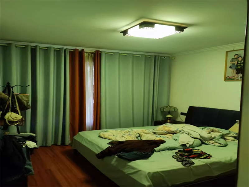 怡海星城法拍房63棟205（雙學(xué)區(qū)）